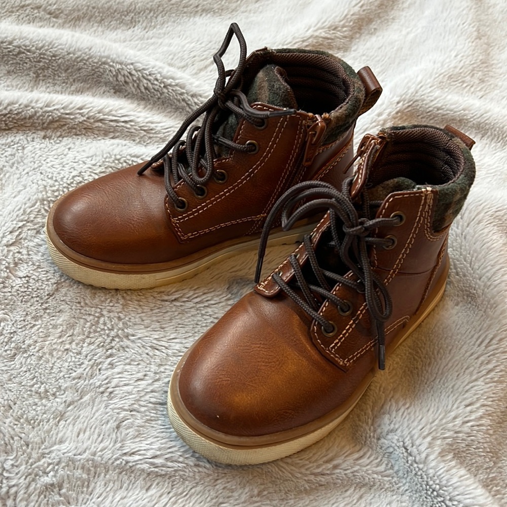 Thereabouts Newport Boys Shoes, size 11